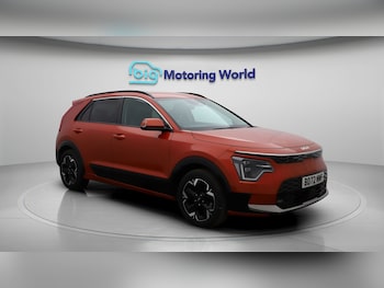 2022 - 150kW 3 65kWh 5dr Auto