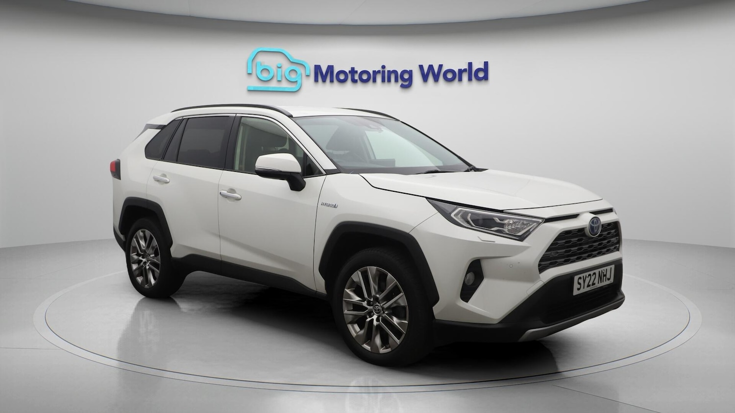 Used Toyota RAV4 2022 for sale - 76361321: Photo 2