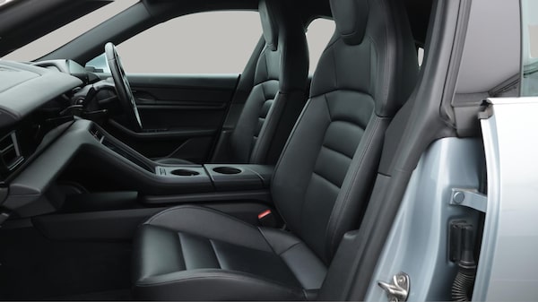 Used Porsche Taycan 2020 for sale - 76259415: Photo 15