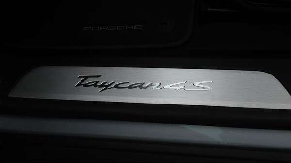 Used Porsche Taycan 2020 for sale - 76259415: Photo 21