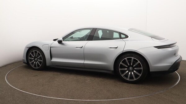 Used Porsche Taycan 2020 for sale - 76259415: Photo 50