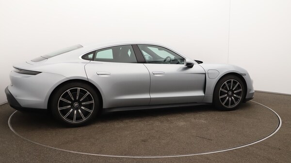 Used Porsche Taycan 2020 for sale - 76259415: Photo 54