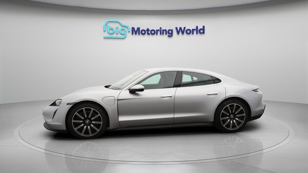 Used Porsche Taycan 2020 for sale - 76259415: Photo 5