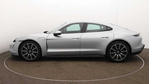 Used Porsche Taycan 2020 for sale - 76259415: Photo 67