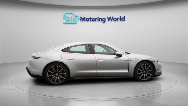 Used Porsche Taycan 2020 for sale - 76259415: Photo 9