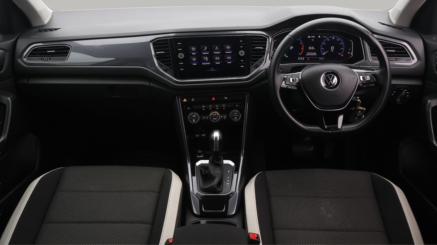 Used Volkswagen T-Roc 2021 for sale - 77236130: Photo 13