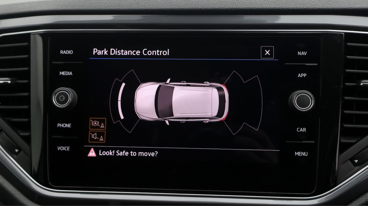 Used Volkswagen T-Roc 2021 for sale - 77236130: Photo 24