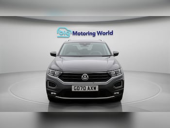 Used Volkswagen T-Roc 2021 for sale - 77236130: Photo