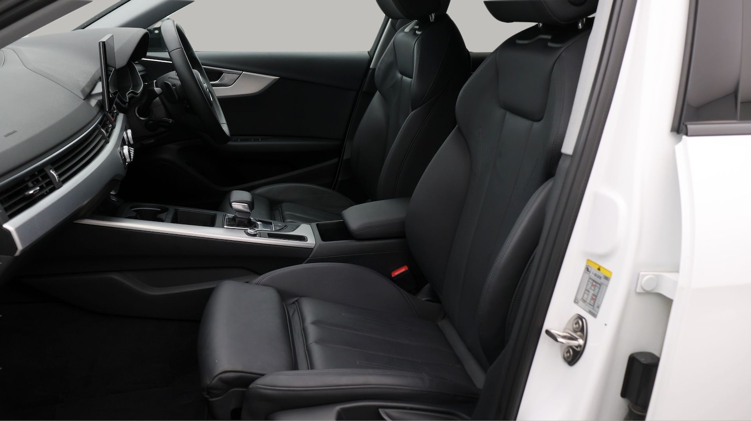 Used Audi A4 2022 for sale - 77516413: Photo 14