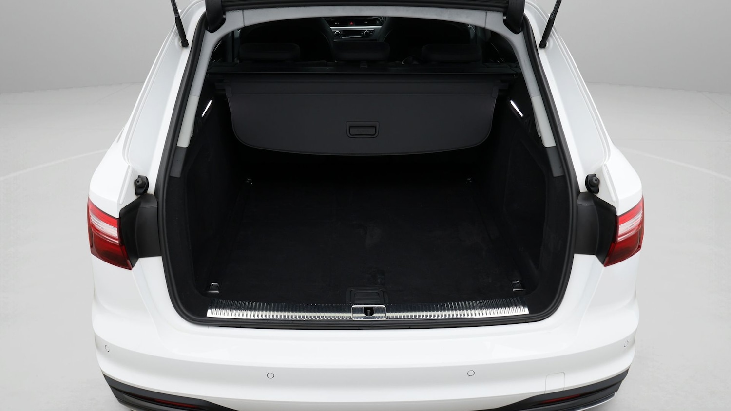 Used Audi A4 2022 for sale - 77516413: Photo 17