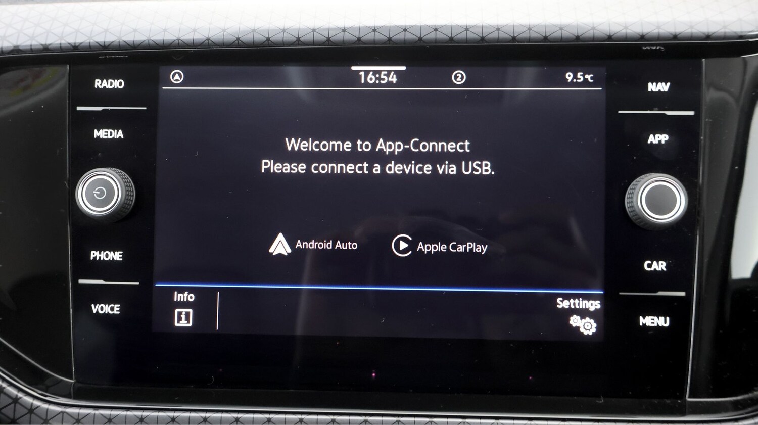 Used Volkswagen T-Cross 2023 for sale - 77729805: Photo 23