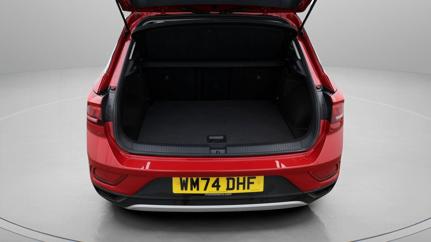 Used Volkswagen T-Roc 2024 for sale - 77490982: Photo 17