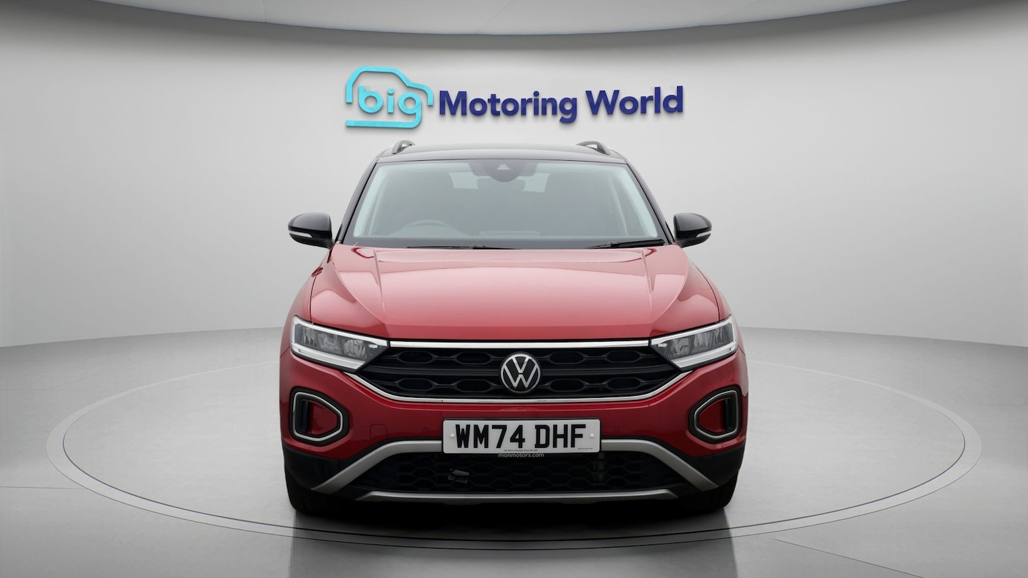 Used Volkswagen T-Roc 2024 for sale - 77490982: Photo 2