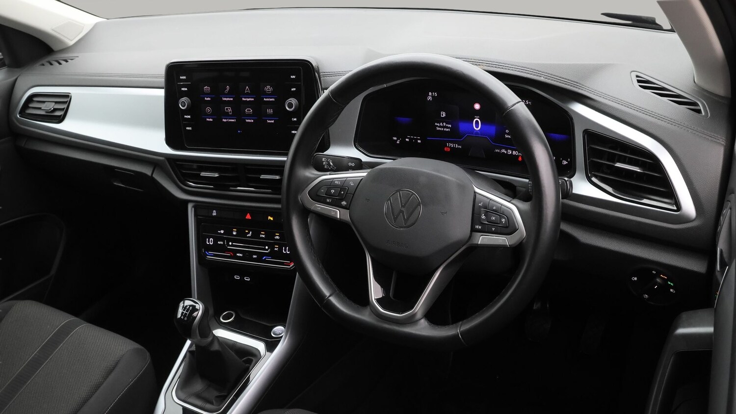 Used Volkswagen T-Roc 2024 for sale - 77490982: Photo 9