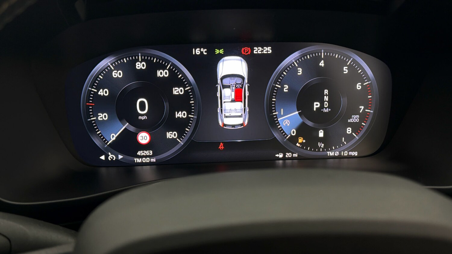 Used Volvo XC40 2021 for sale - 77833985: Photo 25