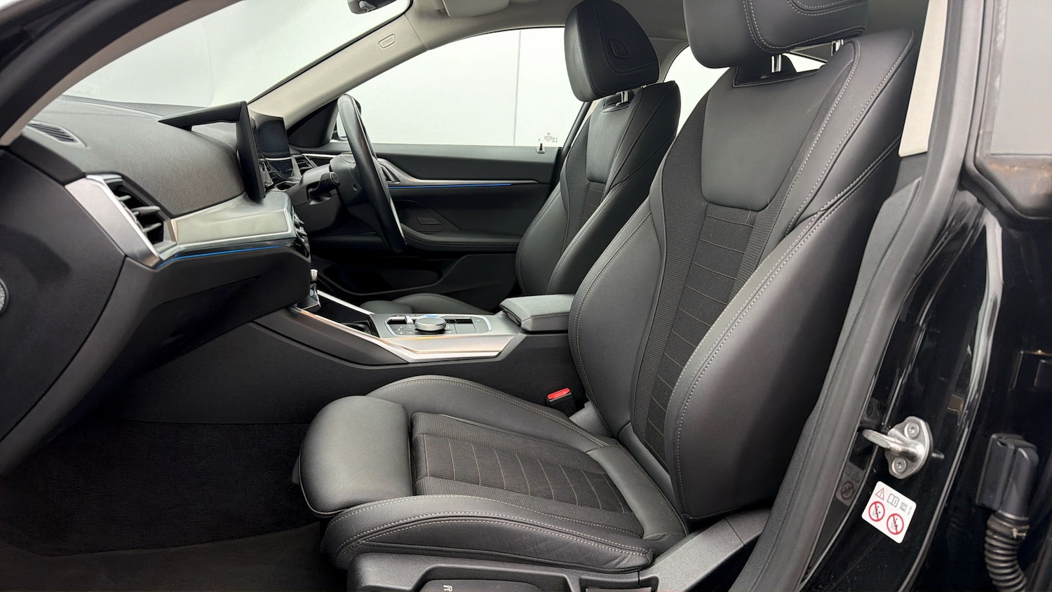 Used BMW i4 2023 for sale - 78123513: Photo 13