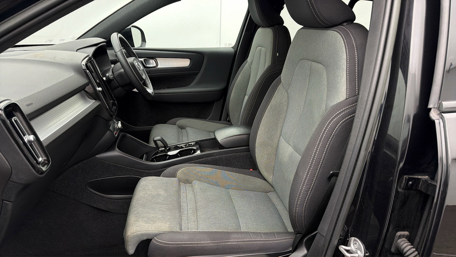 Used Volvo XC40 2022 for sale - 78065404: Photo 13