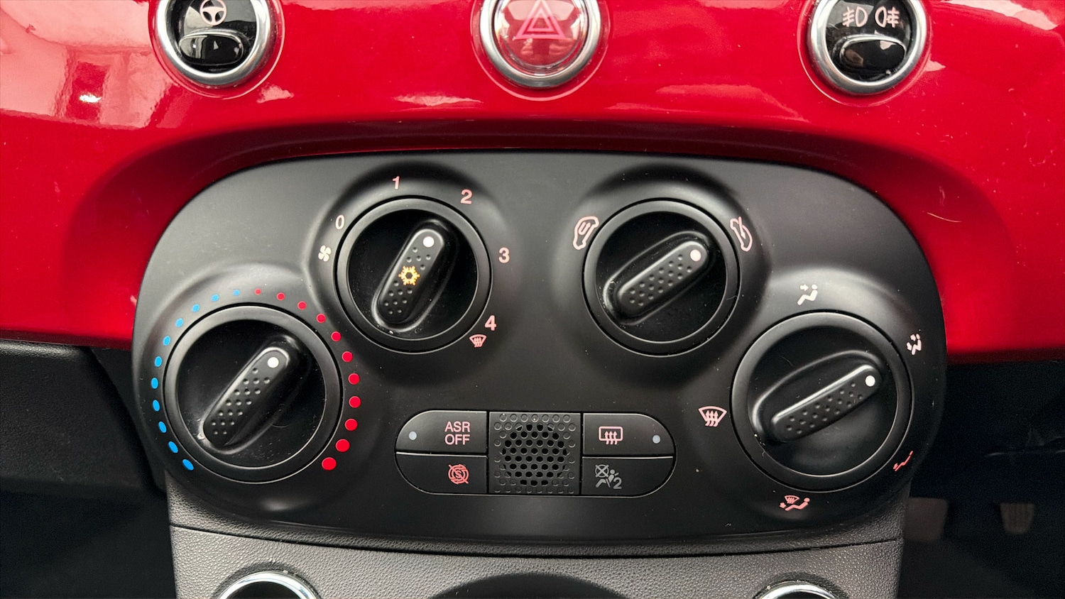 Used Fiat 500 2023 for sale - 78209869: Photo 11