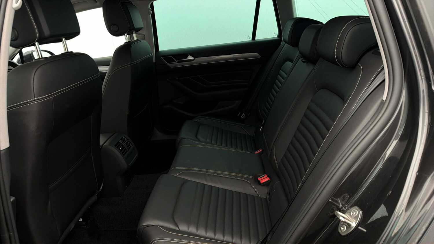 Used Volkswagen Passat 2022 for sale - 77906198: Photo 15