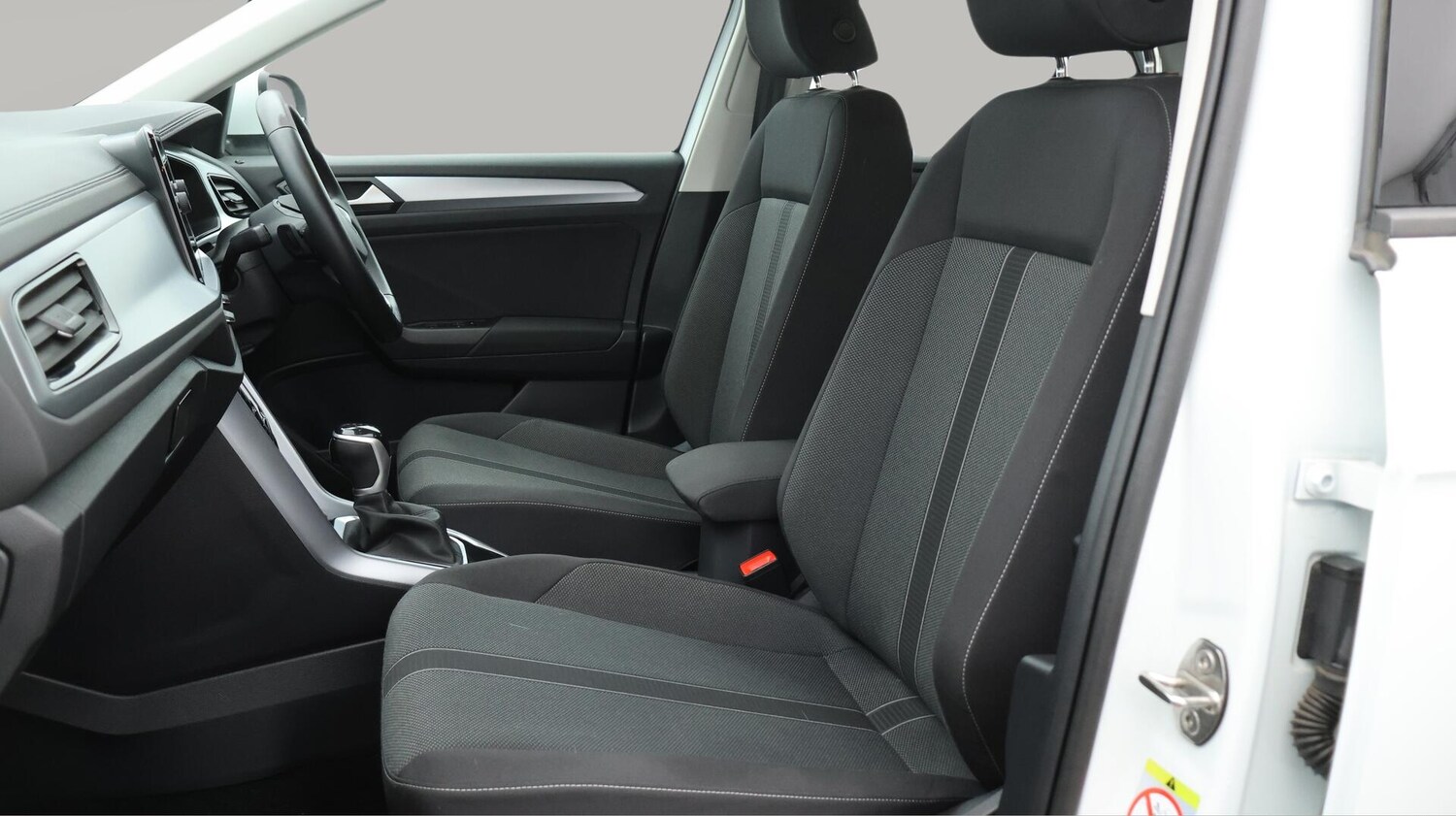 Used Volkswagen T-Roc 2022 for sale - 76072054: Photo 15