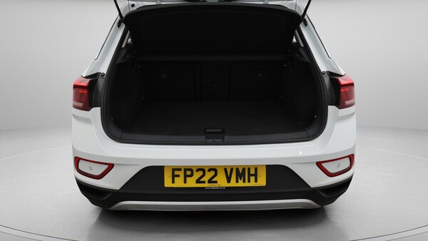 Used Volkswagen T-Roc 2022 for sale - 76072054: Photo 18