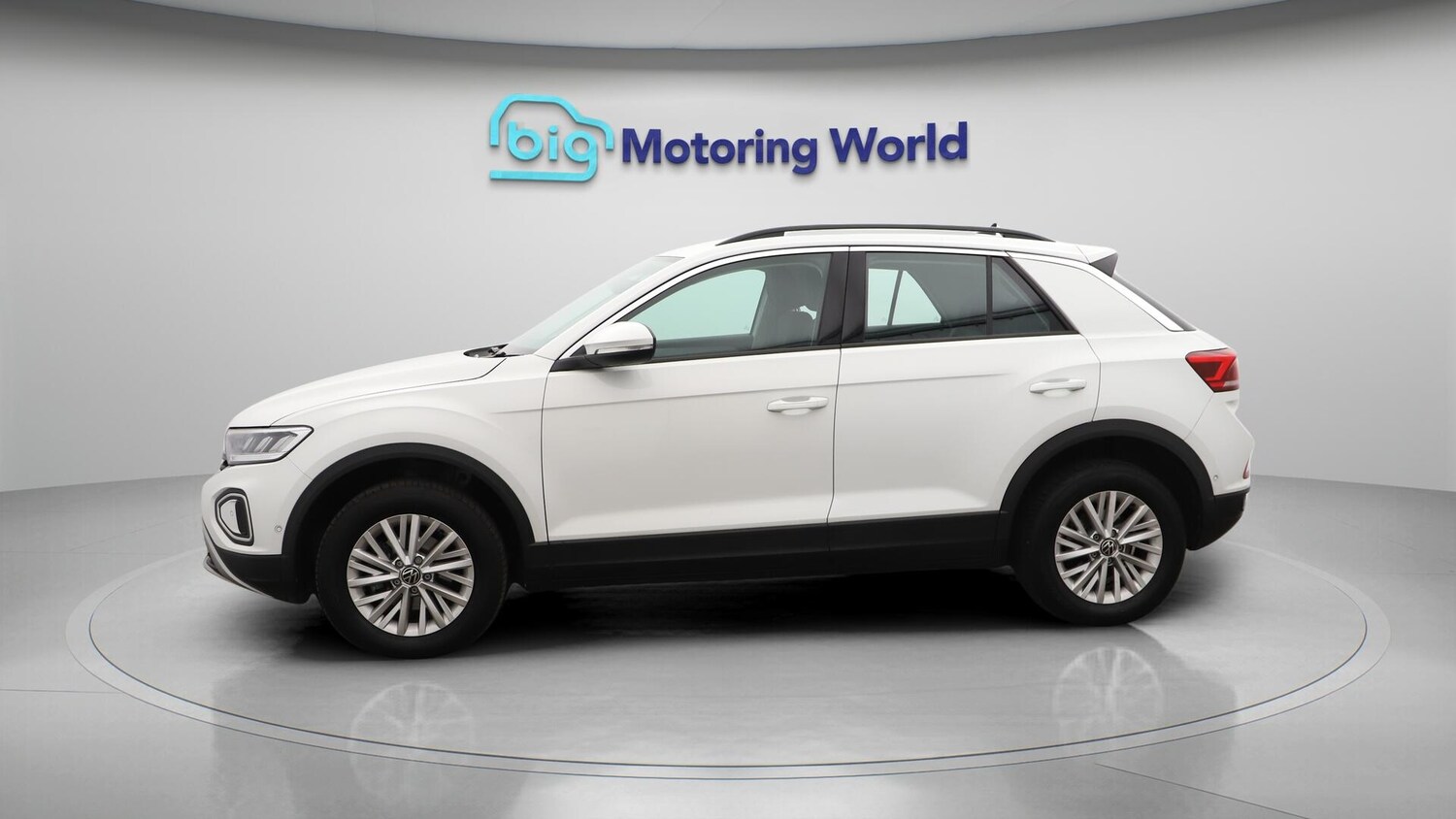 Used Volkswagen T-Roc 2022 for sale - 76072054: Photo 5