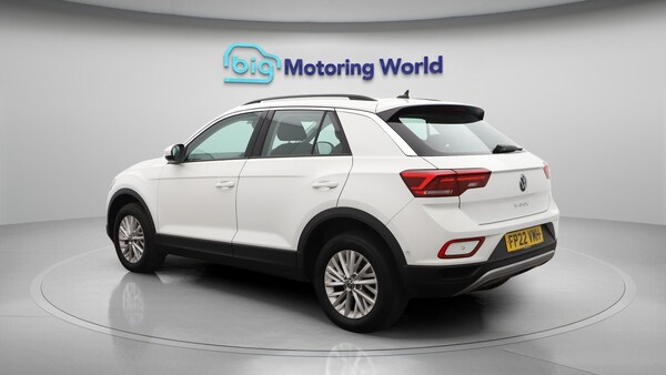 Used Volkswagen T-Roc 2022 for sale - 76072054: Photo 6
