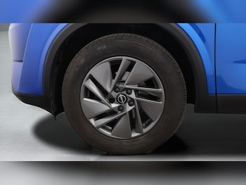 Nissan - Qashqai