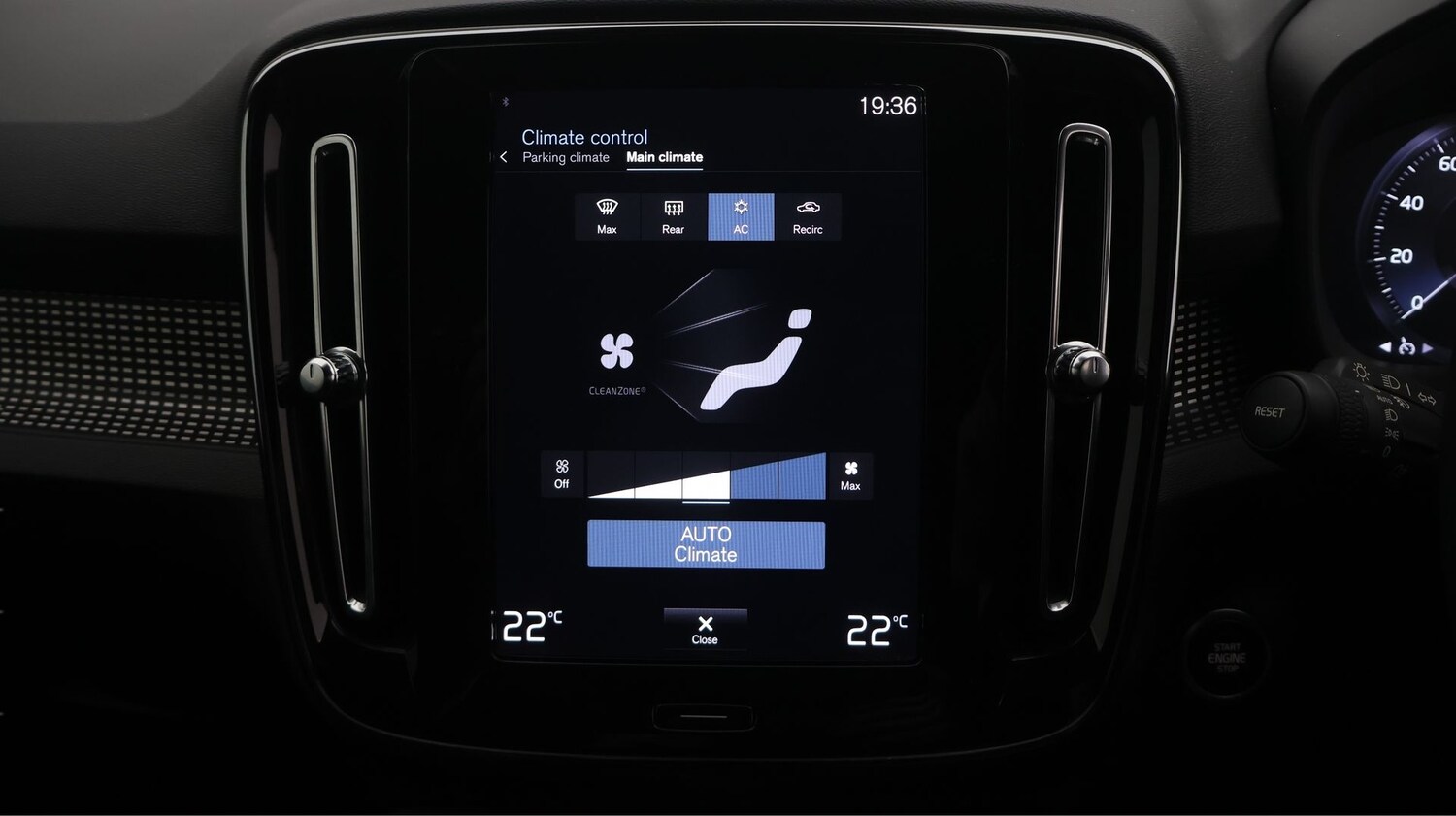 Used Volvo XC40 2022 for sale - 77688940: Photo 12