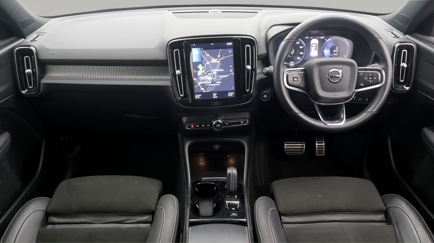 Used Volvo XC40 2022 for sale - 77688940: Photo 13