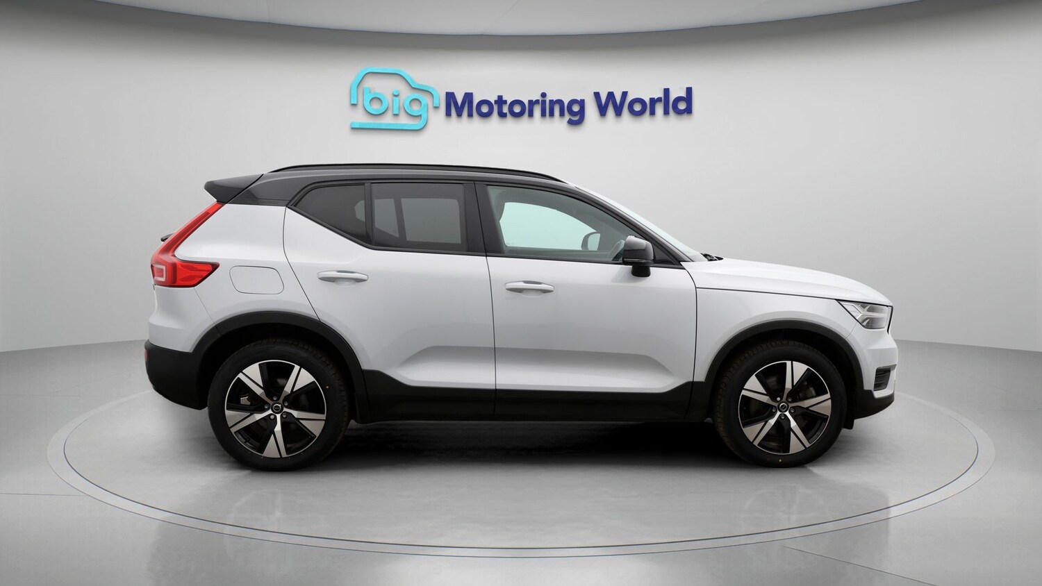 Used Volvo XC40 2022 for sale - 77688940: Photo 8