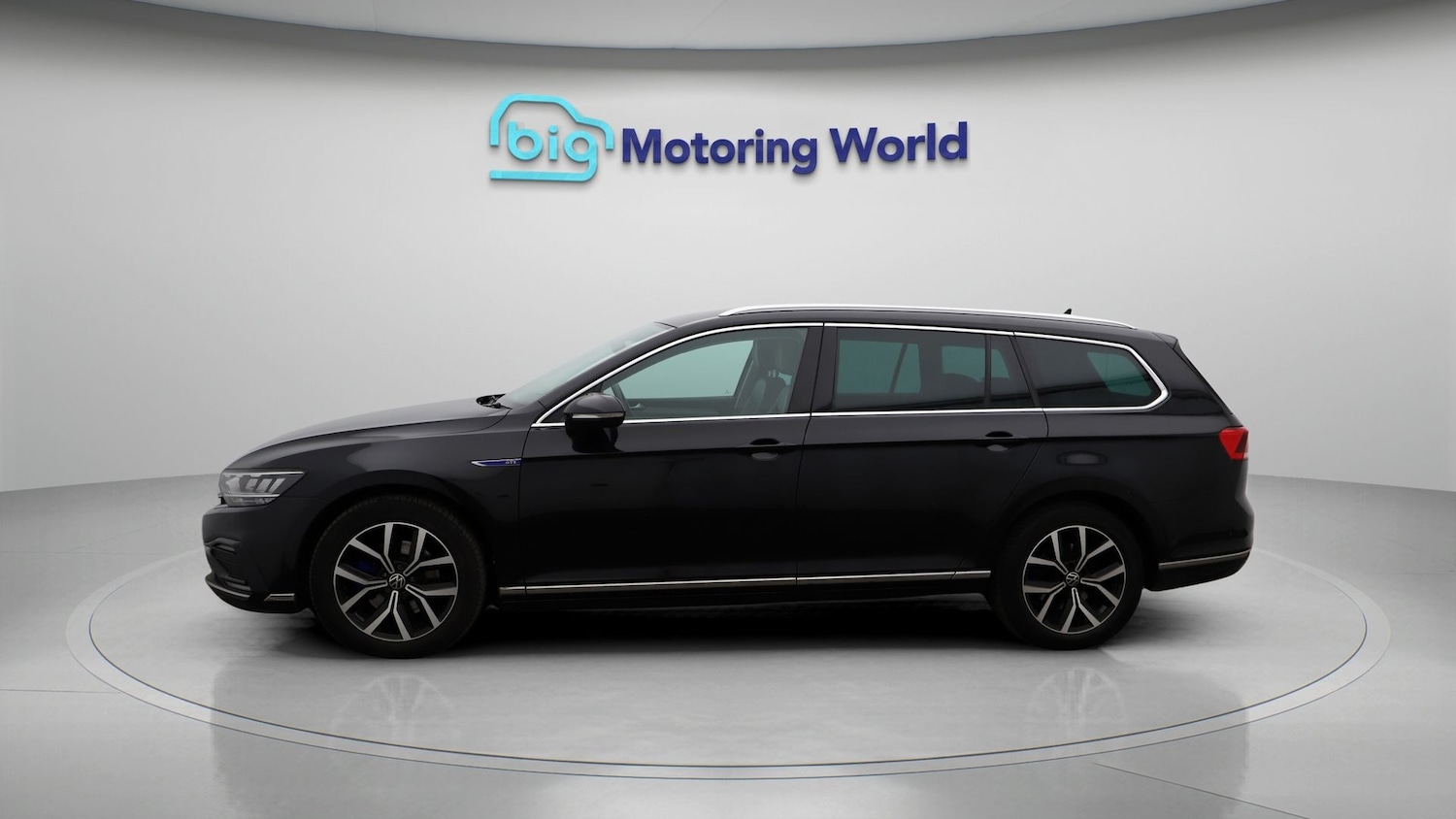 Used Volkswagen Passat 2021 for sale - 77616950: Photo 4
