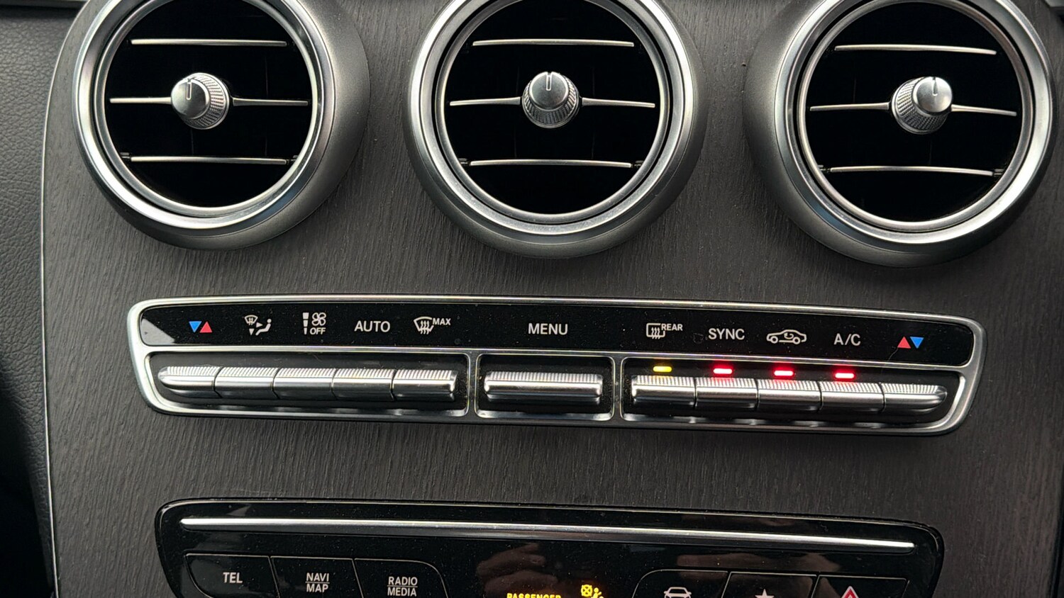 Used Mercedes-Benz GLC 2020 for sale - 78108962: Photo 11