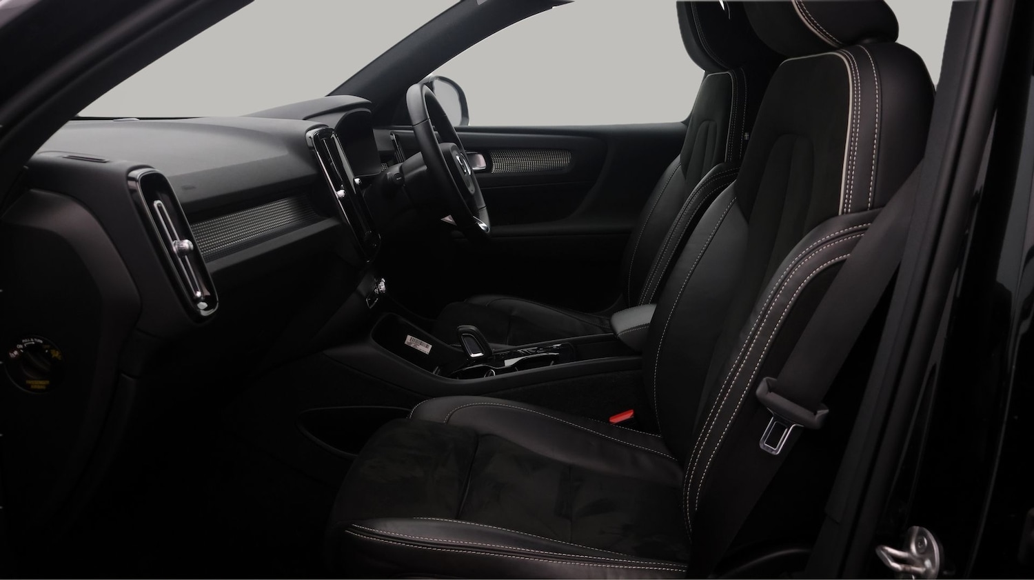 Used Volvo XC40 2021 for sale - 77776488: Photo 14