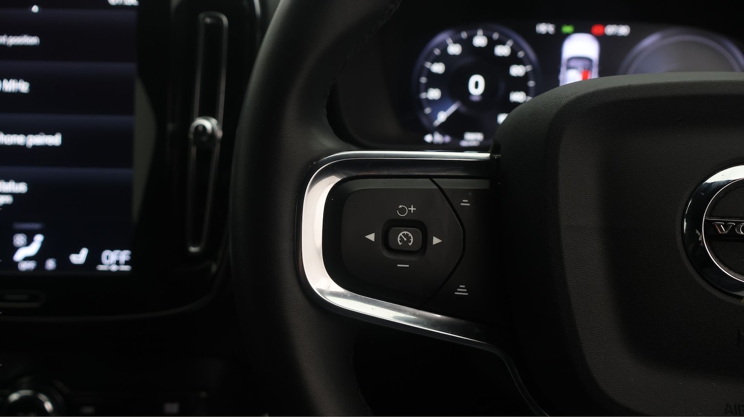 Used Volvo XC40 2021 for sale - 77776488: Photo 21