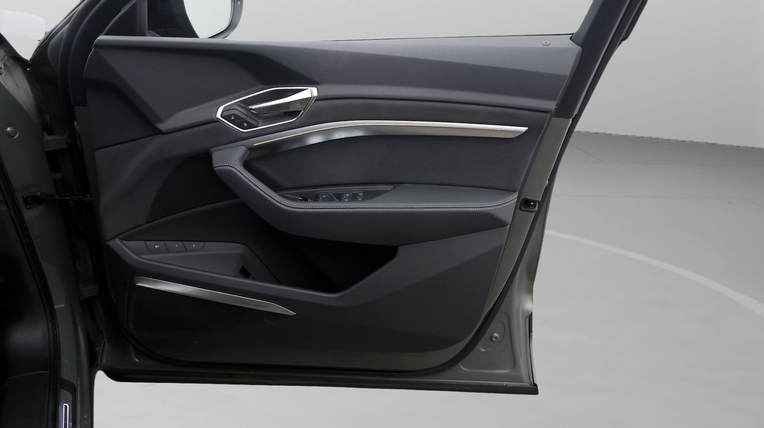 Used Audi Q8 2024 for sale - 77355087: Photo 15