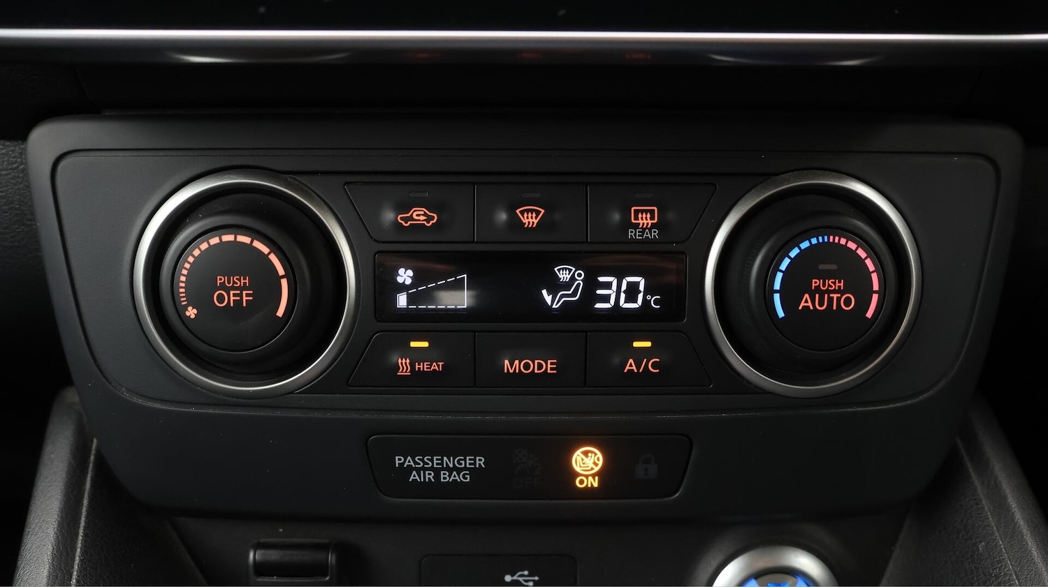 Used Nissan Leaf 2022 for sale - 76432947: Photo 13