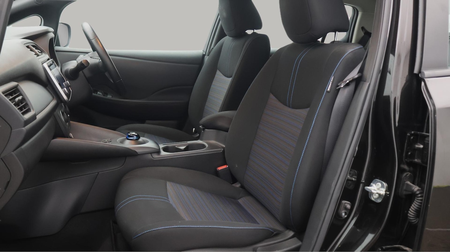 Used Nissan Leaf 2022 for sale - 76606982: Photo 15