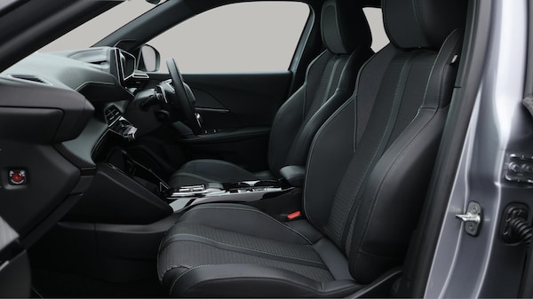 Used Peugeot 2008 2023 for sale - 75291966: Photo 15