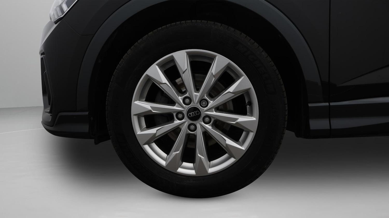 Used Audi Q3 2023 for sale - 76549909: Photo 19