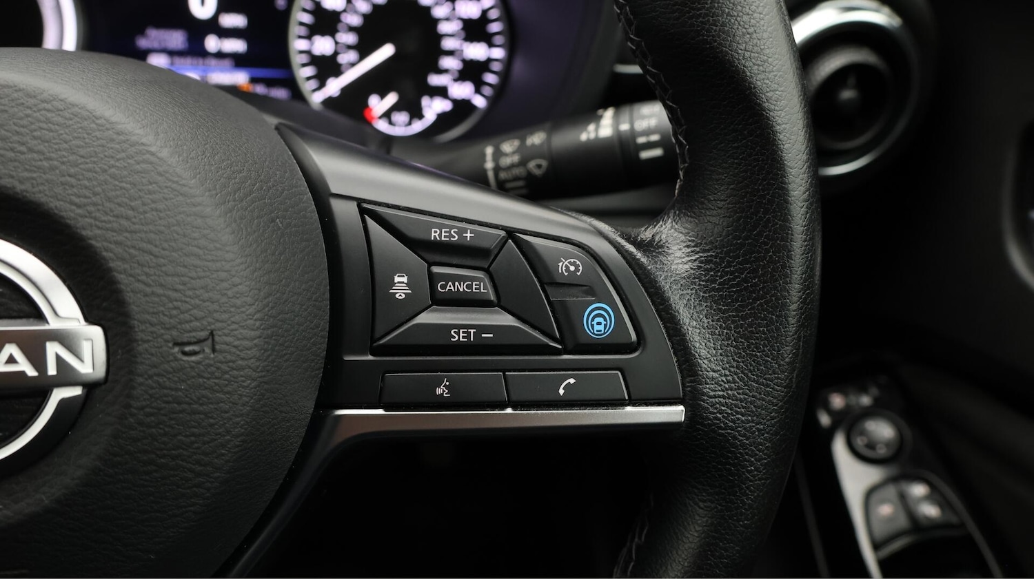 Used Nissan Juke 2022 for sale - 76561653: Photo 27