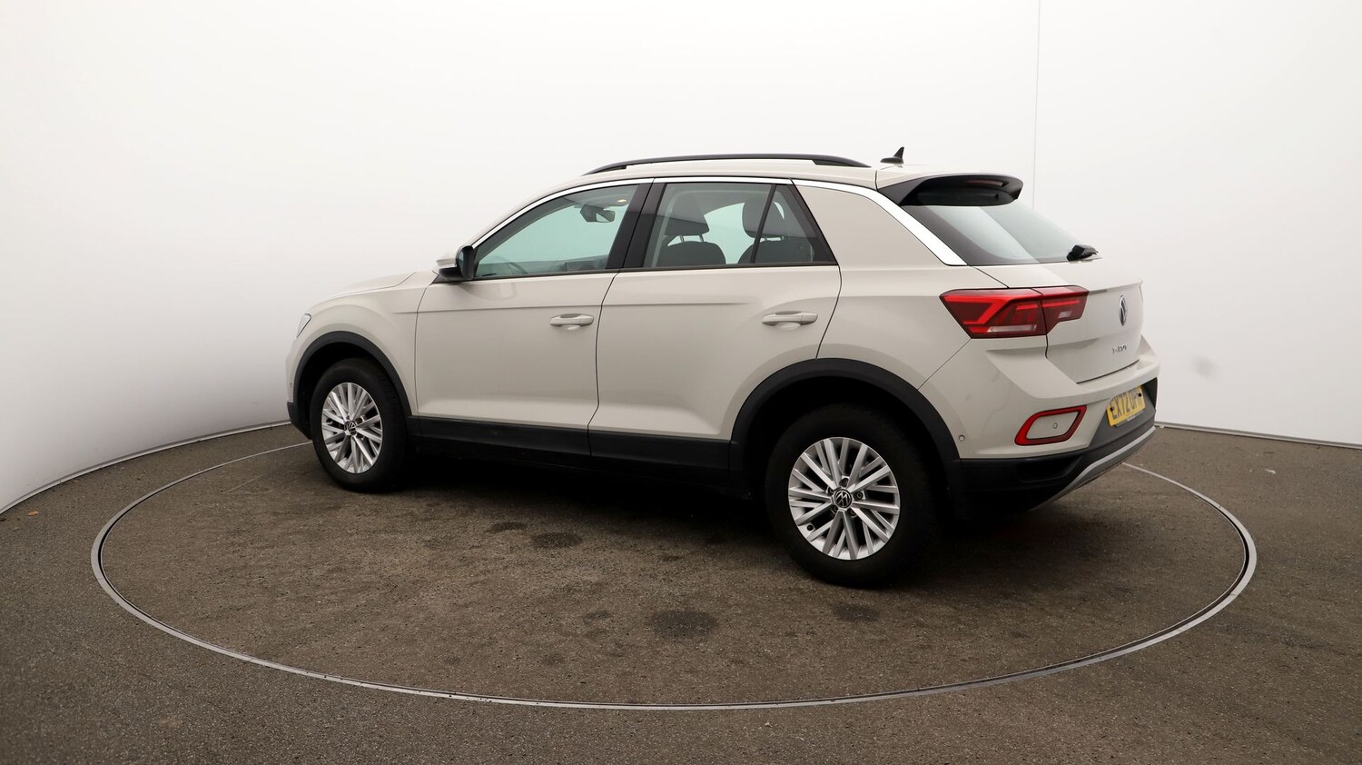 Used Volkswagen T-Roc for sale - 76810154: Photo 30