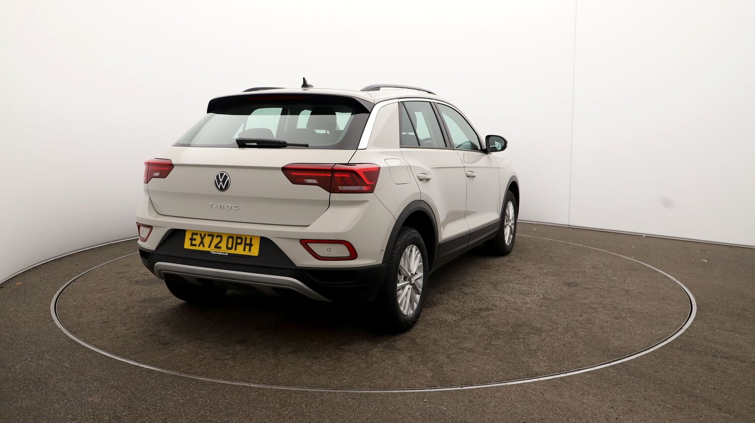 Used Volkswagen T-Roc for sale - 76810154: Photo 49