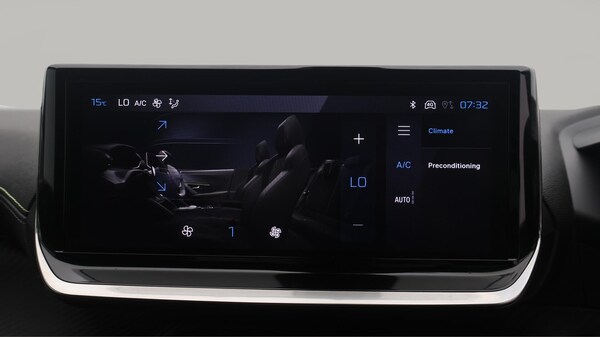 Used Peugeot 2008 2024 for sale - 76327327: Photo 13