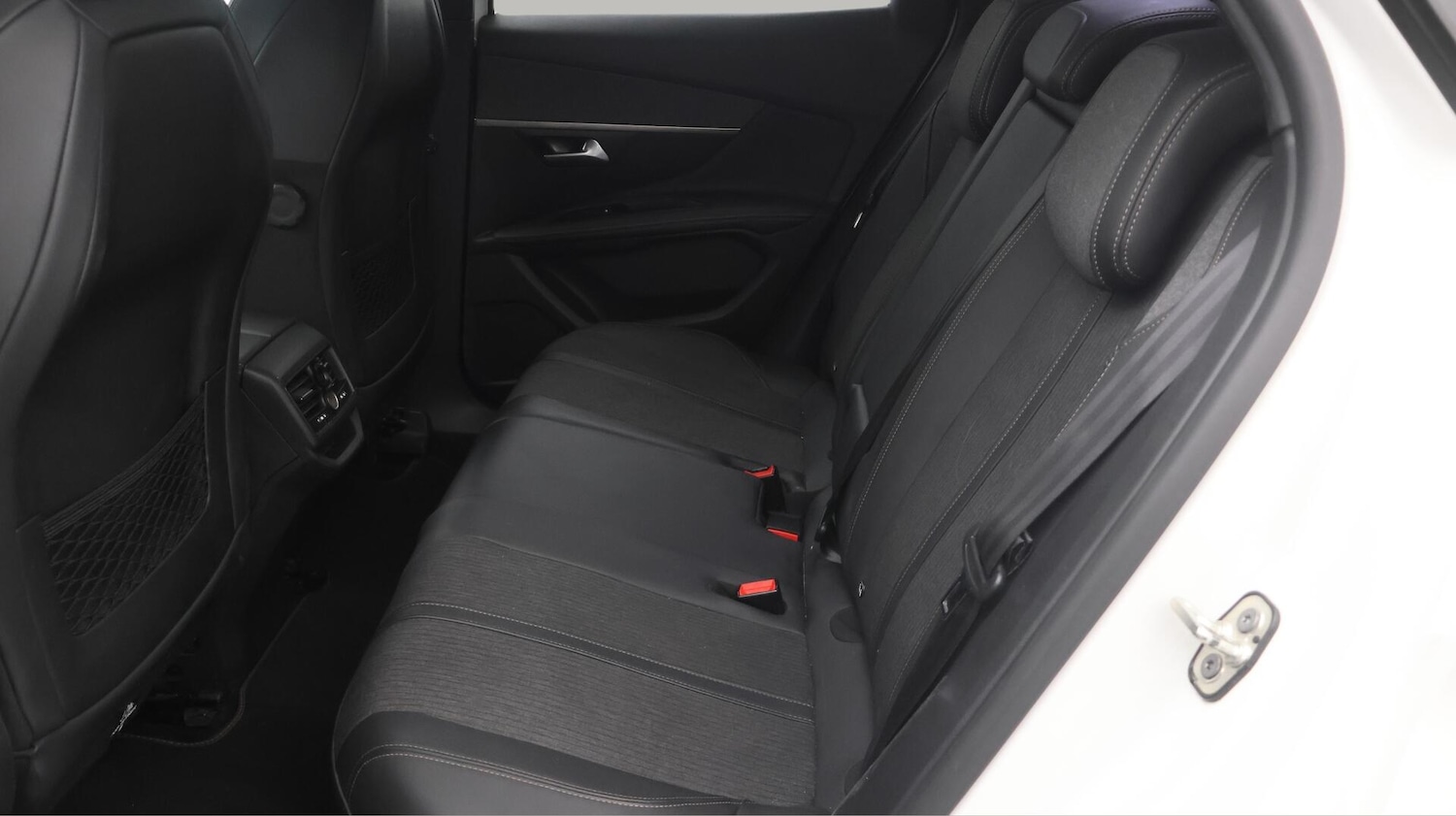 Used Peugeot 3008 2019 for sale - 76360230: Photo 17