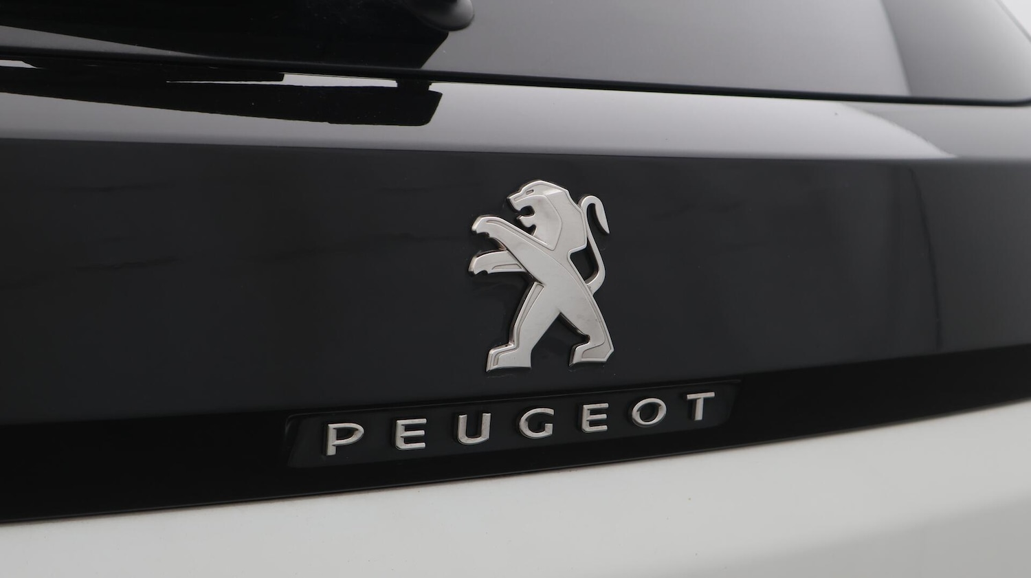 Used Peugeot 3008 2019 for sale - 76360230: Photo 24