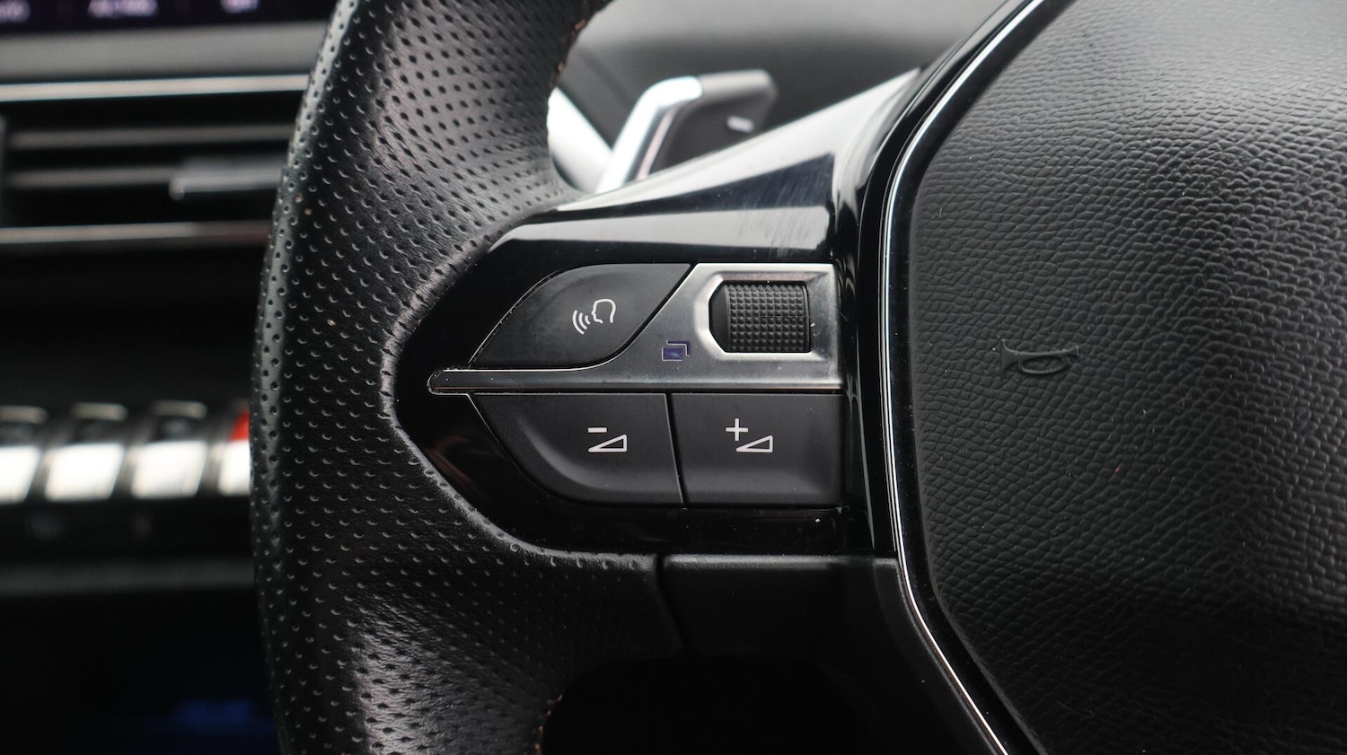 Used Peugeot 3008 2019 for sale - 76360230: Photo 26