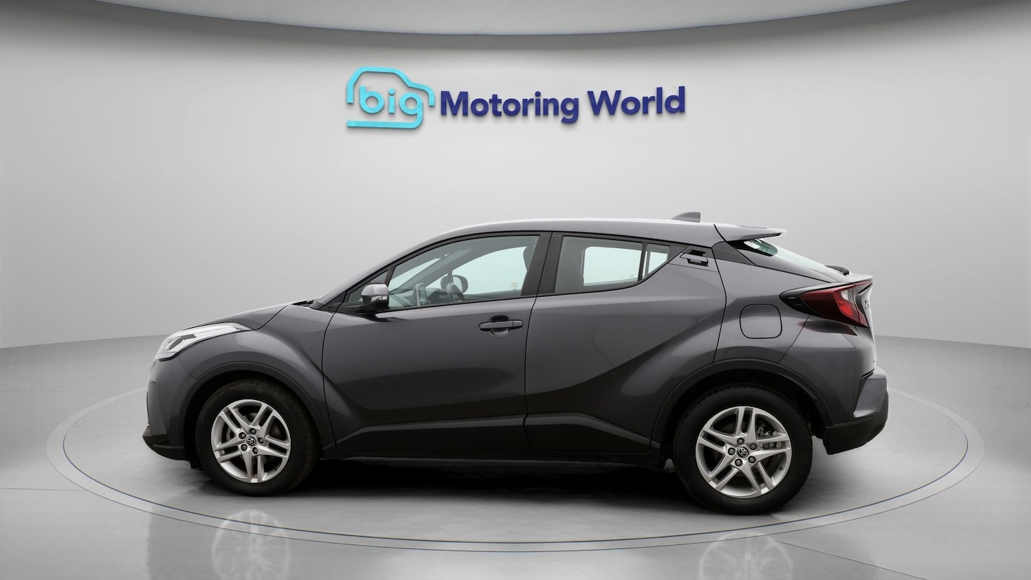 Used Toyota C-HR 2023 for sale - 77609783: Photo 4