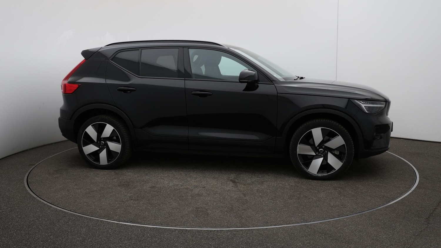 Used Volvo XC40 2024 for sale - 76085208: Photo 51