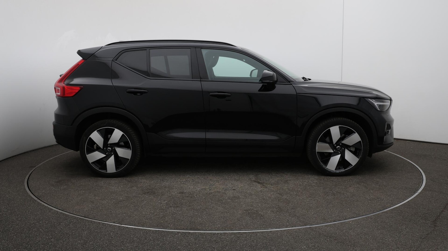 Used Volvo XC40 2024 for sale - 76085208: Photo 52